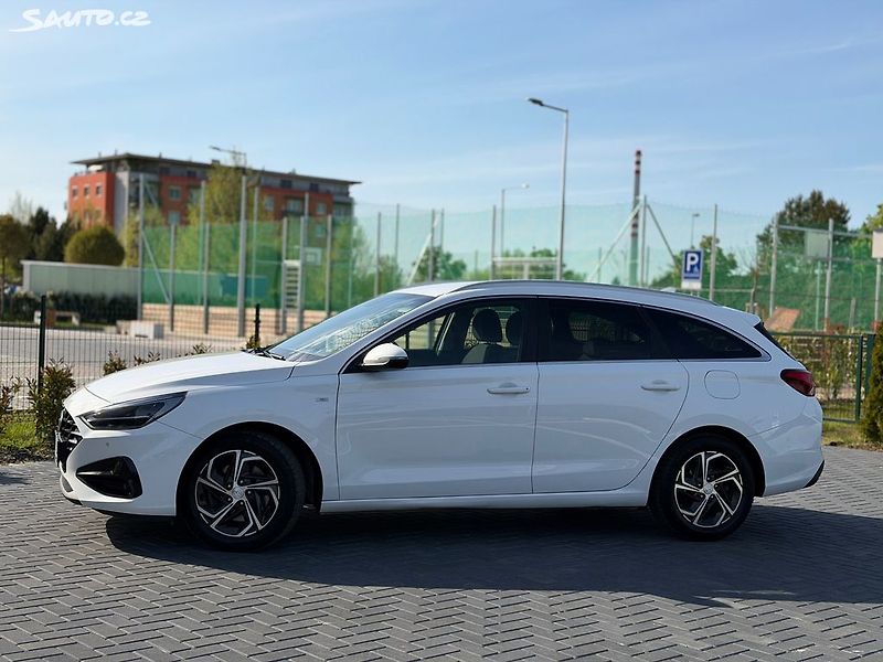 Hyundai i30 1.5 t-gdi 118 kw/automat/DPH - fotka 3 z 20