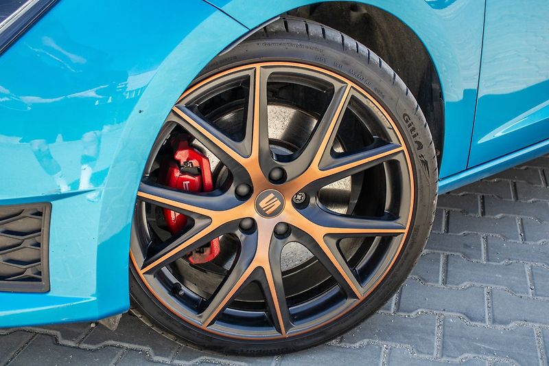 Seat Leon Cupra ST 2016 - fotka 10 z 40