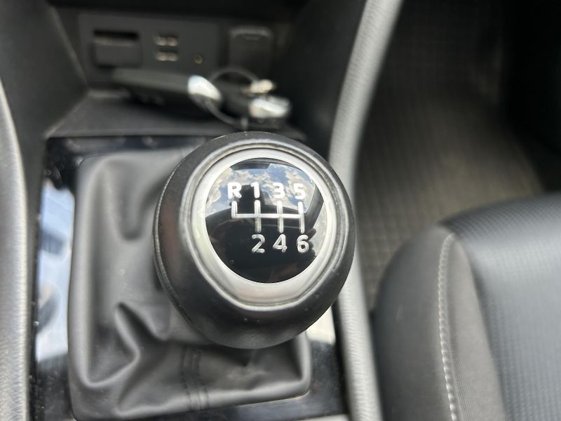 Mazda CX-3 (2019) 2.0 i 89 KW naj 65 tis km - fotka 20 z 23