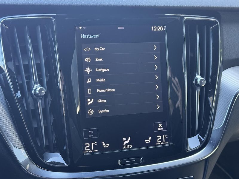 Volvo V60 (2020) 2,0 T8 4X4, Recharge, Polestar - fotka 33 z 47