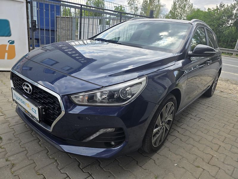 Hyundai i30 (2019) 1.4-KAMERA-PARKOVACÍ SENZORY - fotka 4 z 15