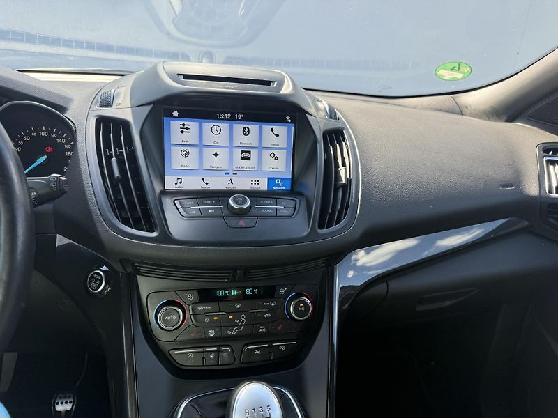 Ford Kuga (2017) 1.5 EcoBoost ST line 110kW - fotka 23 z 40