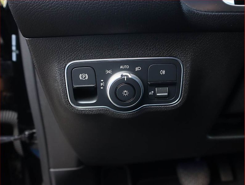 Mercedes-Benz GLB (2021) 200 d - fotka 27 z 28