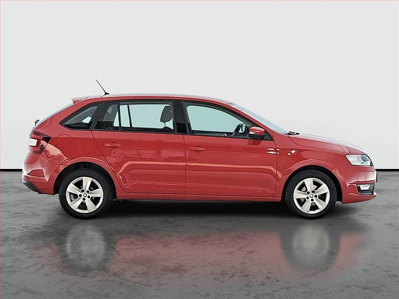 Škoda Rapid (2019) Spaceback 1.0 TSI - fotka 6 z 16