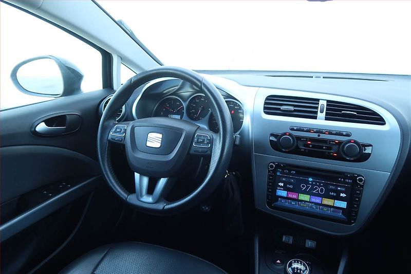 Seat Leon (2012) 1.4 TSI, Serv.kniha, Navi - fotka 7 z 22
