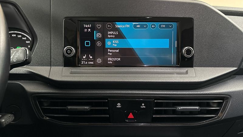 Volkswagen Caddy 2.0 TDI DSG - fotka 11 z 25