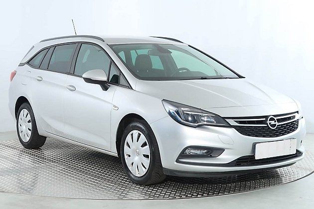 Opel Astra Business 1.0 Turbo, zdroj: se svolením AAA Auto