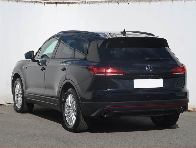 Volkswagen Touareg (2021) 3.0 TDI, 4x4,Automat,V6 TDI - fotka 4 z 26