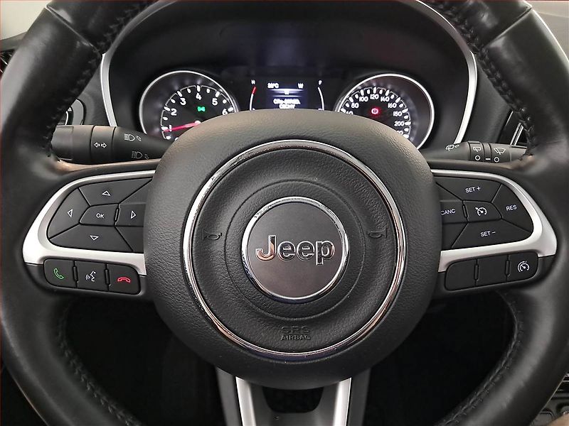 Jeep Compass (2020) 1.3 T-GDI, Kůže, Tempomat - fotka 16 z 18
