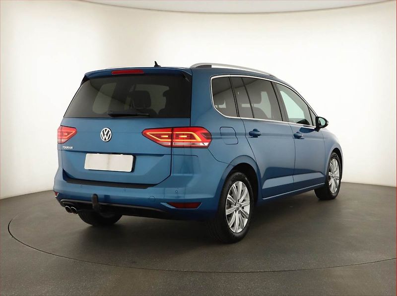 Volkswagen Touran (2016) 2.0 TDI, Automat, Serv.kniha - fotka 5 z 20