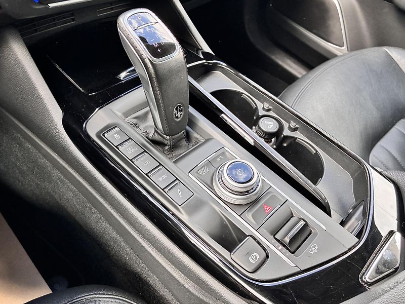 Maserati Levante 2.0l 243kW GT REZERVACE - fotka 26 z 41