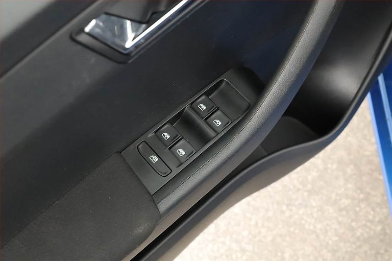 Škoda Fabia (2017) Style 1.2 TSI, Park. senzory - fotka 13 z 13