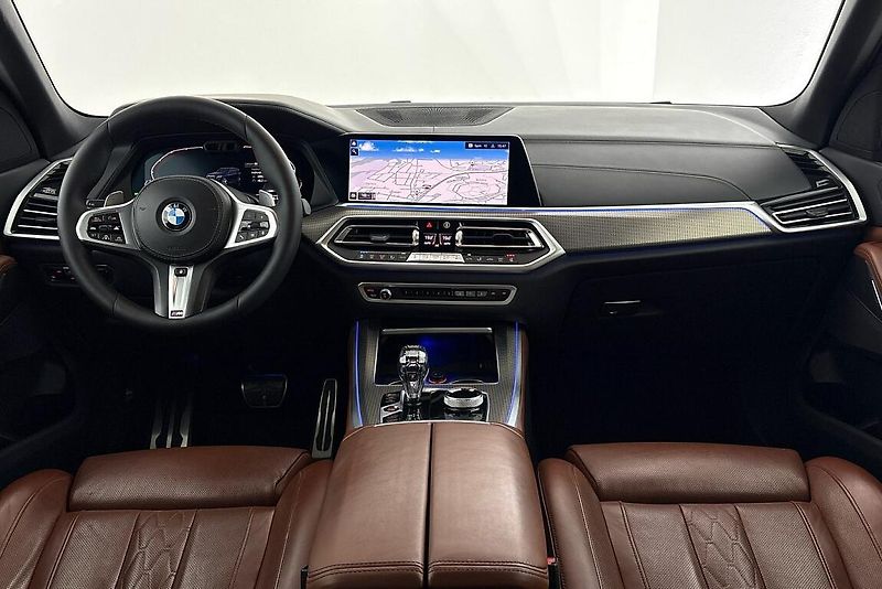 BMW X5 xDrive40d - fotka 16 z 27