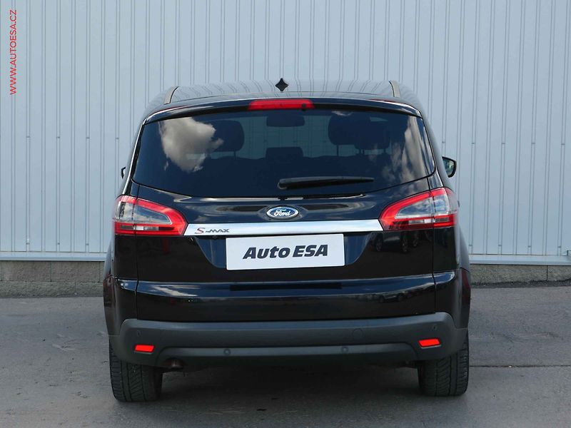Ford S-MAX (2014) 2.0 TDCi, AT, tempo, kamera - fotka 5 z 23