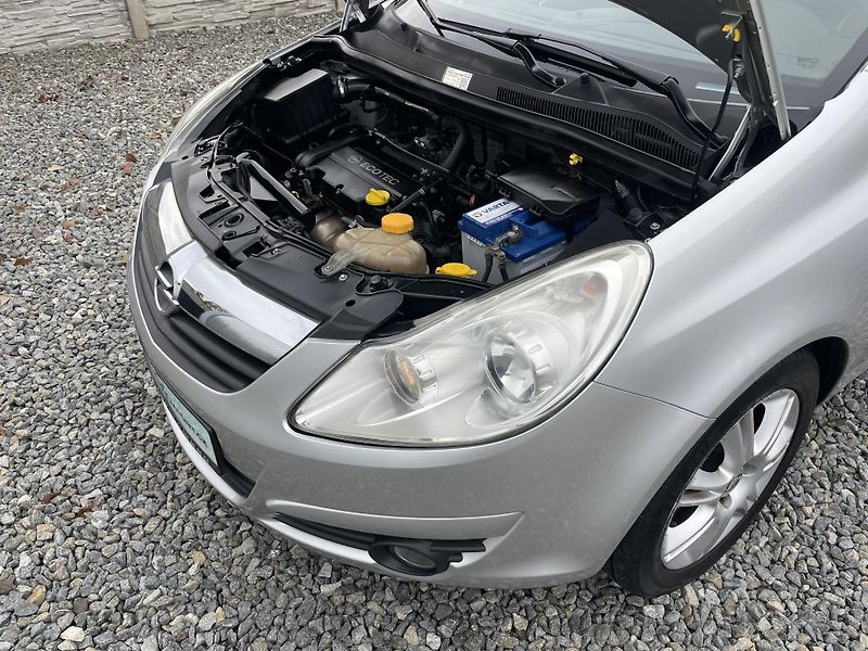 Opel Corsa 1.2i 80PS 141000KM KLIMA STK!! - fotka 90 z 169