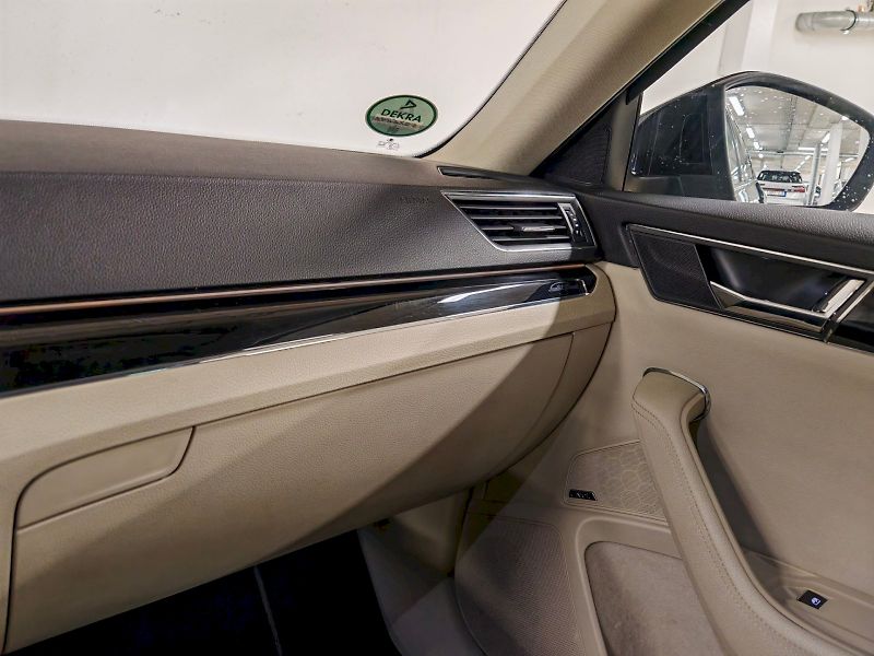 Škoda Superb (2022) 2.0 TDI 147 kW DSG 4x4 L&K - fotka 6 z 31