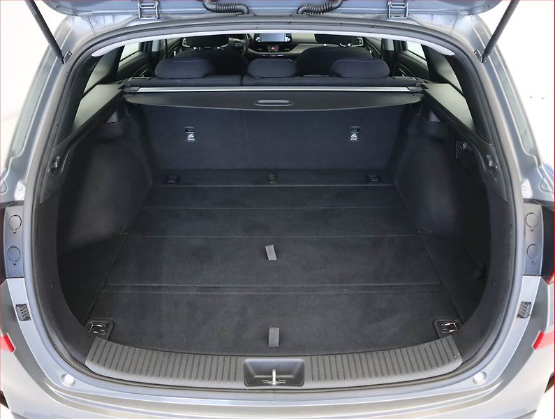 Hyundai i30 (2019) Comfort 1.4 CVVT, Serv.kniha - fotka 14 z 20