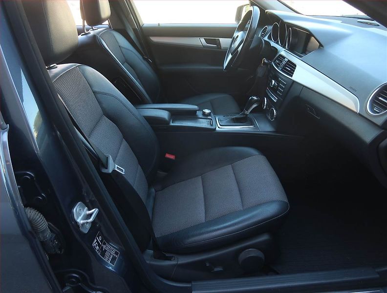 Mercedes-Benz Třídy C (2012) Avantgarde C 220 CDI, Automat - fotka 9 z 20