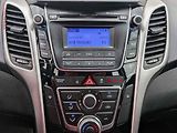 Hyundai i30 (2015) 1.6 GDi, ČR, AC, temp - náhled 11