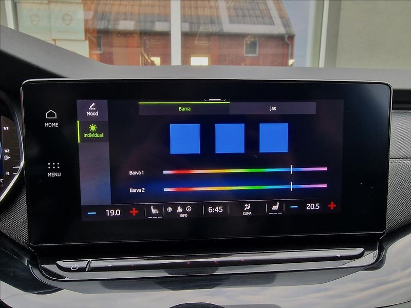 Škoda Octavia 2.0 TDI 110kw Style,ČR,1.Maj. - fotka 33 z 50