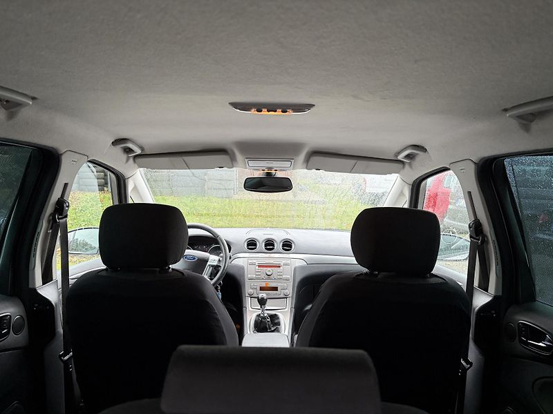 Ford S-MAX - fotka 11 z 20