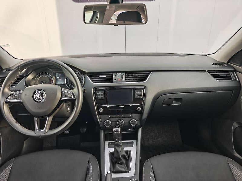 Škoda Octavia Trumf  1,4TSI - fotka 9 z 20
