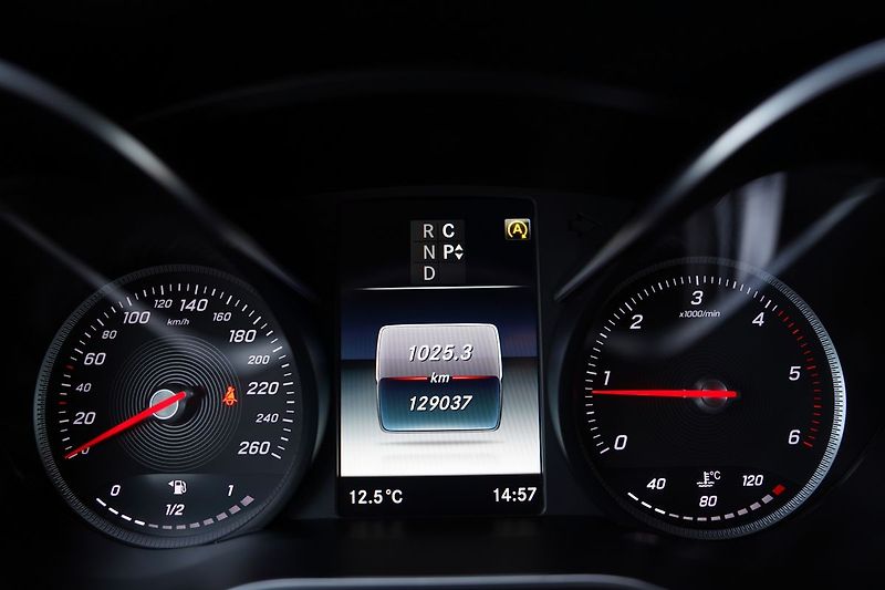 Mercedes-Benz Třídy V V 250d L 4Matic Exclusive AMG - fotka 43 z 50