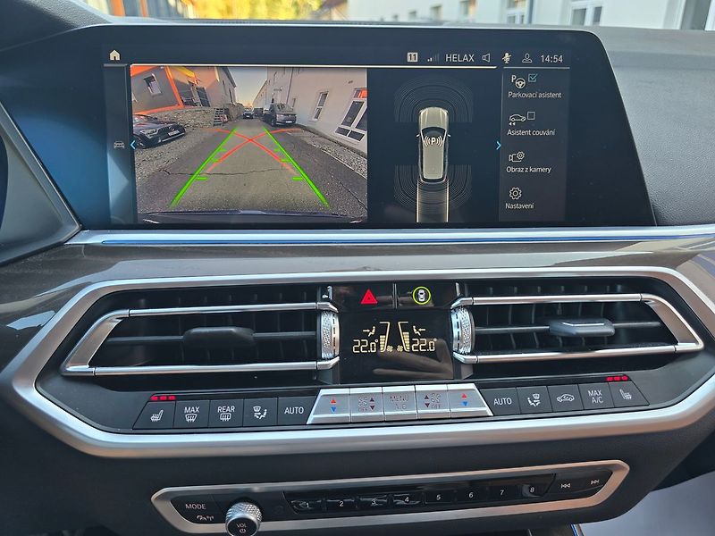 BMW X5 xDrive45e 290kW VIRTUAL KŮŽE - fotka 21 z 40