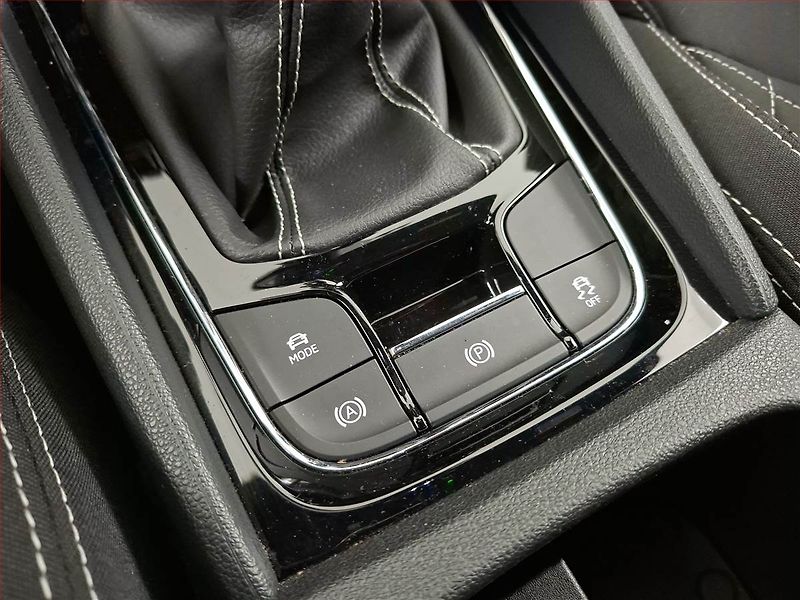 Škoda Karoq (2019) Sportline 1.5 TSI - fotka 16 z 21
