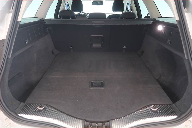 Ford Mondeo (2020) 2.0 EcoBlue, Navi, Tempomat - fotka 14 z 16