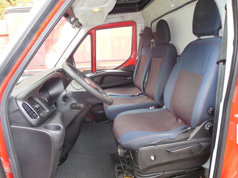 Iveco Daily 35S17, Závěs, 10 palet - fotka 17 z 30
