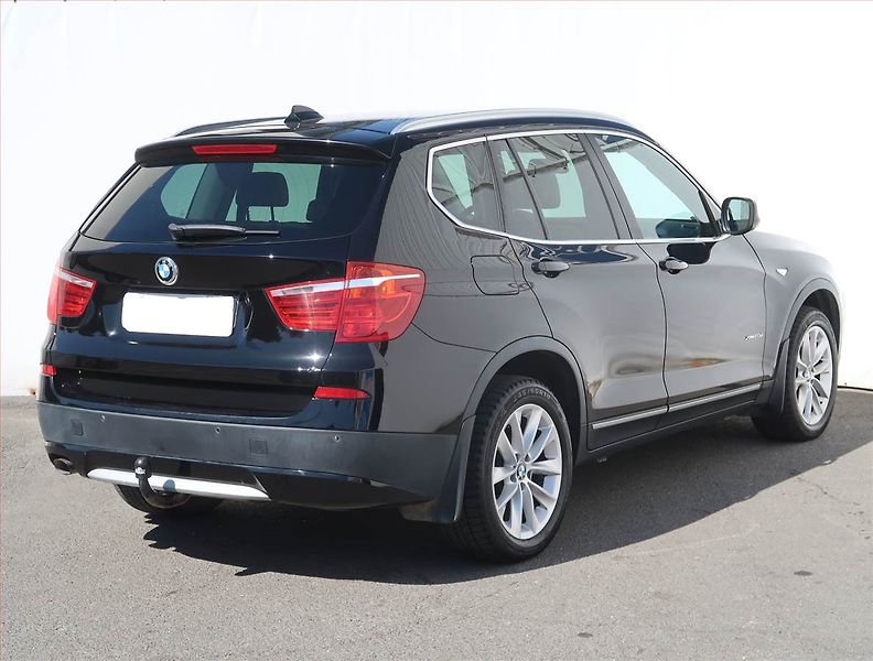BMW X3 (2012) xDrive20d, 4X4, Automat - fotka 5 z 21