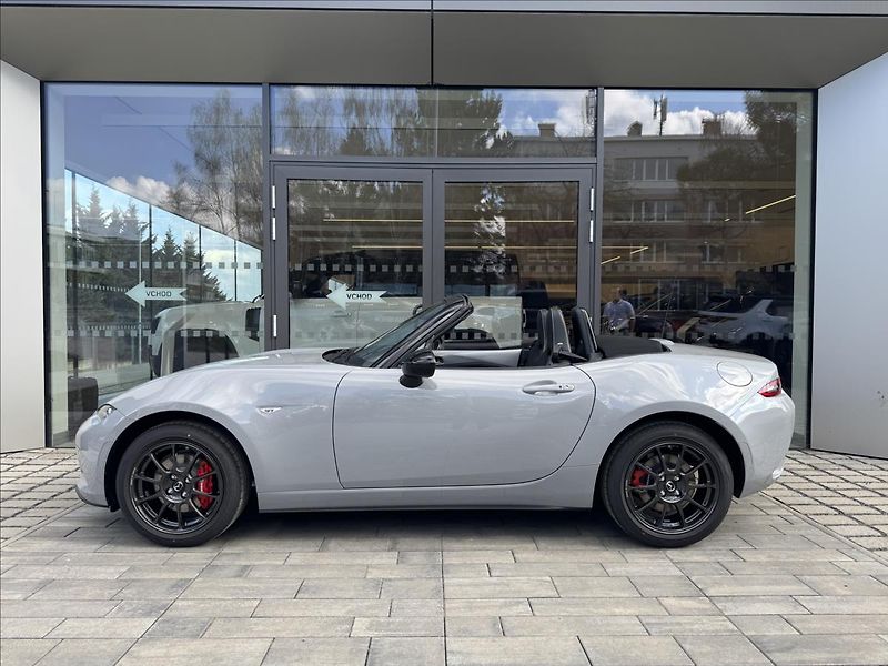 Mazda MX-5 (2026) 1,5 132ps 6MT RWD Homura - fotka 3 z 12