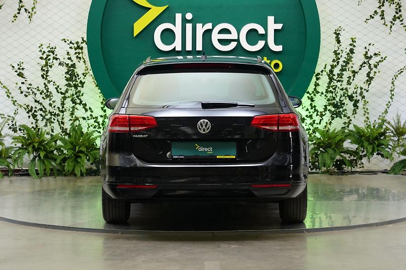 Volkswagen Passat - fotka 6 z 26
