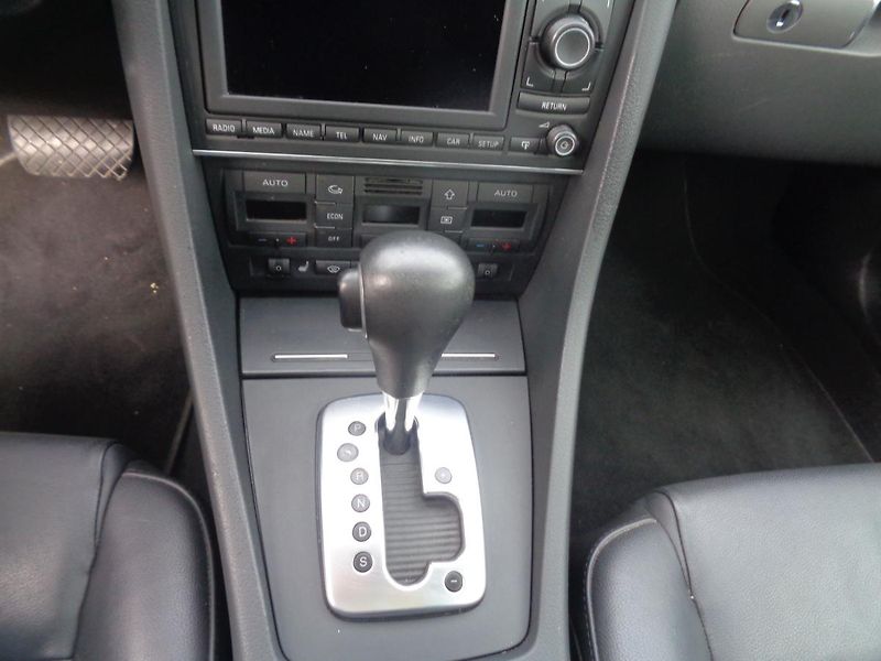 Seat Exeo 2,0 TDI - fotka 15 z 17