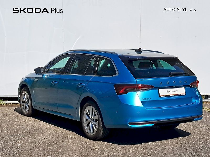Škoda Octavia (2025) TOP SELECTION 1,5 TSI M-HEV 11 - fotka 9 z 23