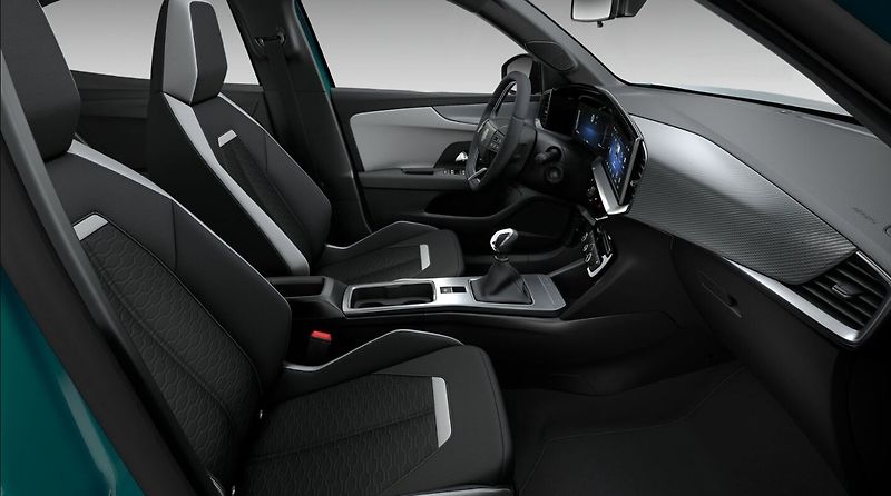 Opel Mokka Edition 1.2 TURBO 136k MT6 - fotka 15 z 19