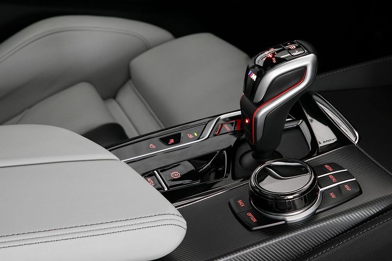 BMW M5 Competition 460kW Soft B&W HUD - fotka 43 z 50