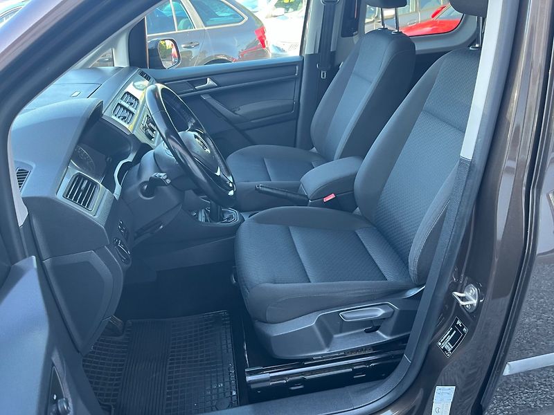 Volkswagen Caddy (2016) 2.0 TDi - fotka 9 z 28