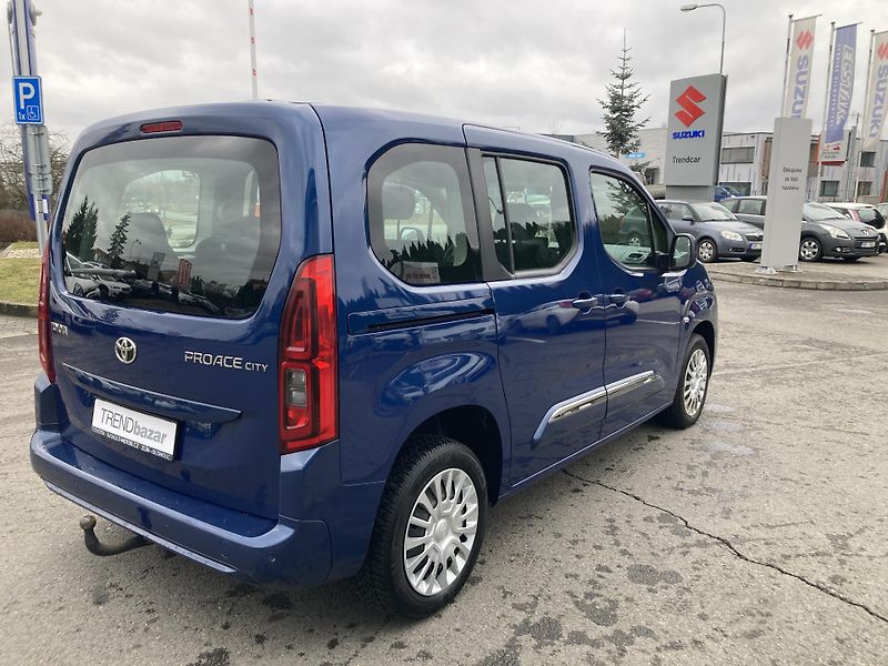 Toyota ProAce City Verso (2020) 1,5D-4D 130 6MT  7-místné  - fotka 4 z 20