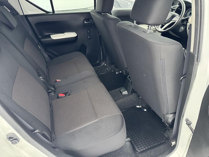 Suzuki Ignis 1,2DualJet 4x4 - fotka 14 z 15