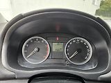 Škoda Fabia (2008) 2 1.2 HTP KLIMA - náhled 11