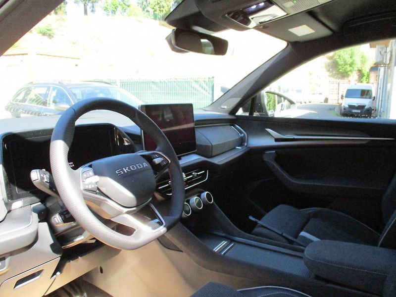 Škoda Kodiaq Sportline 2,0TDI 142kW 4x4 DSG - fotka 9 z 14