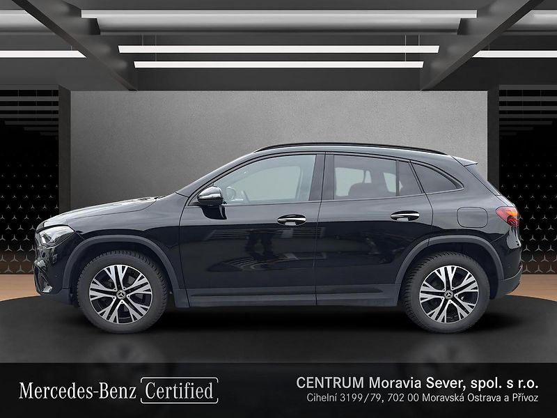 Mercedes-Benz GLA 200d 4MATIC - fotka 2 z 16