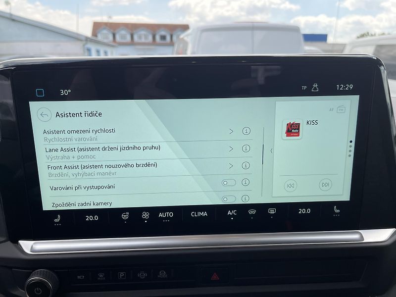 Volkswagen Caravelle 2.0TDI DSG 4MOTION STYLE 125kW - fotka 18 z 24