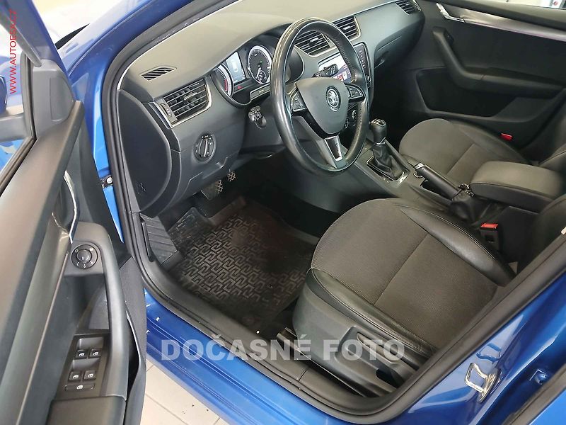 Škoda Octavia (2020) 2.0 TDi, ČR, AT, navi, LED - fotka 3 z 3