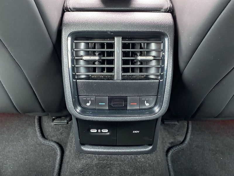 Škoda Octavia (2022) 2.0 TSI DSG RS - fotka 29 z 38