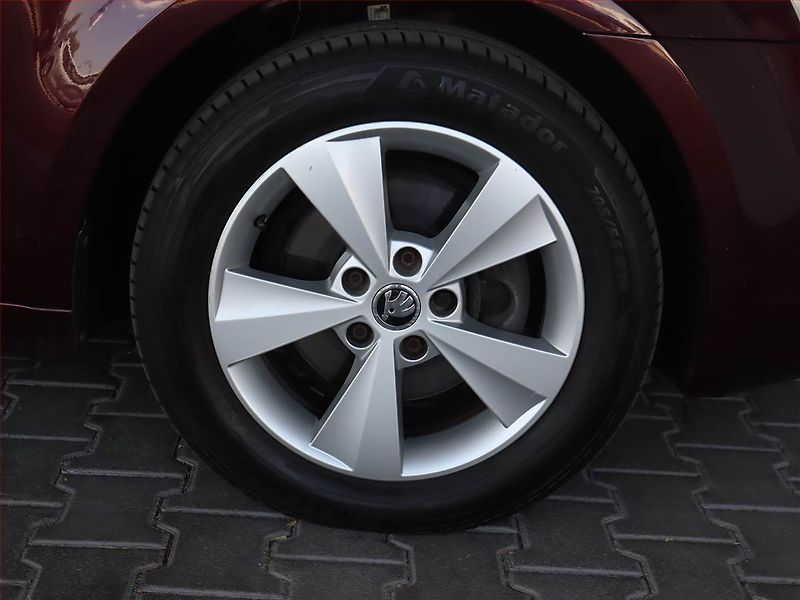 Škoda Octavia (2013) 2.0 TDI, Tempomat - fotka 14 z 19