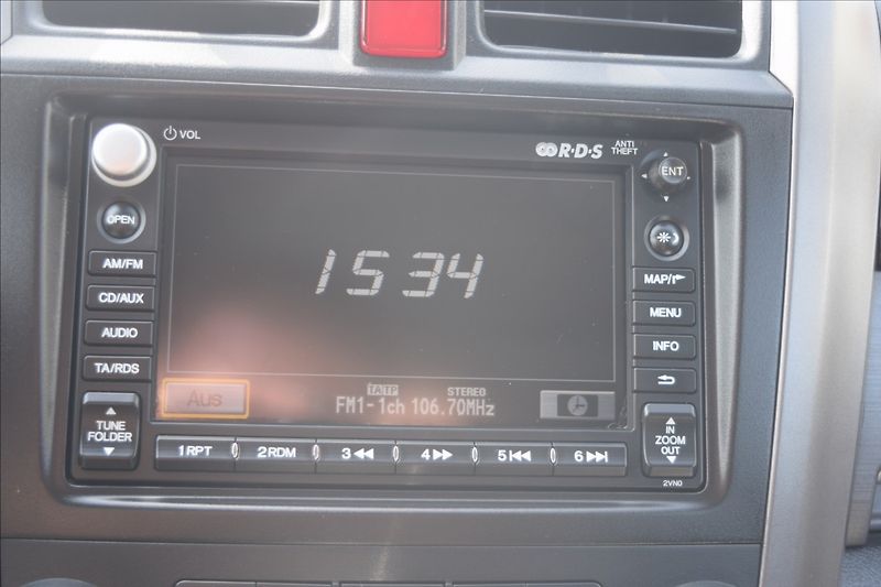 Honda CR-V 2,0 I 110KW 4X4 TAŽNÉ TOP! - fotka 44 z 51