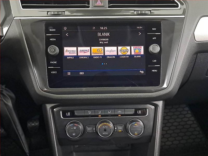 Volkswagen Tiguan (2018) 1.4 TSI, Navi, Park. senzory - fotka 12 z 16